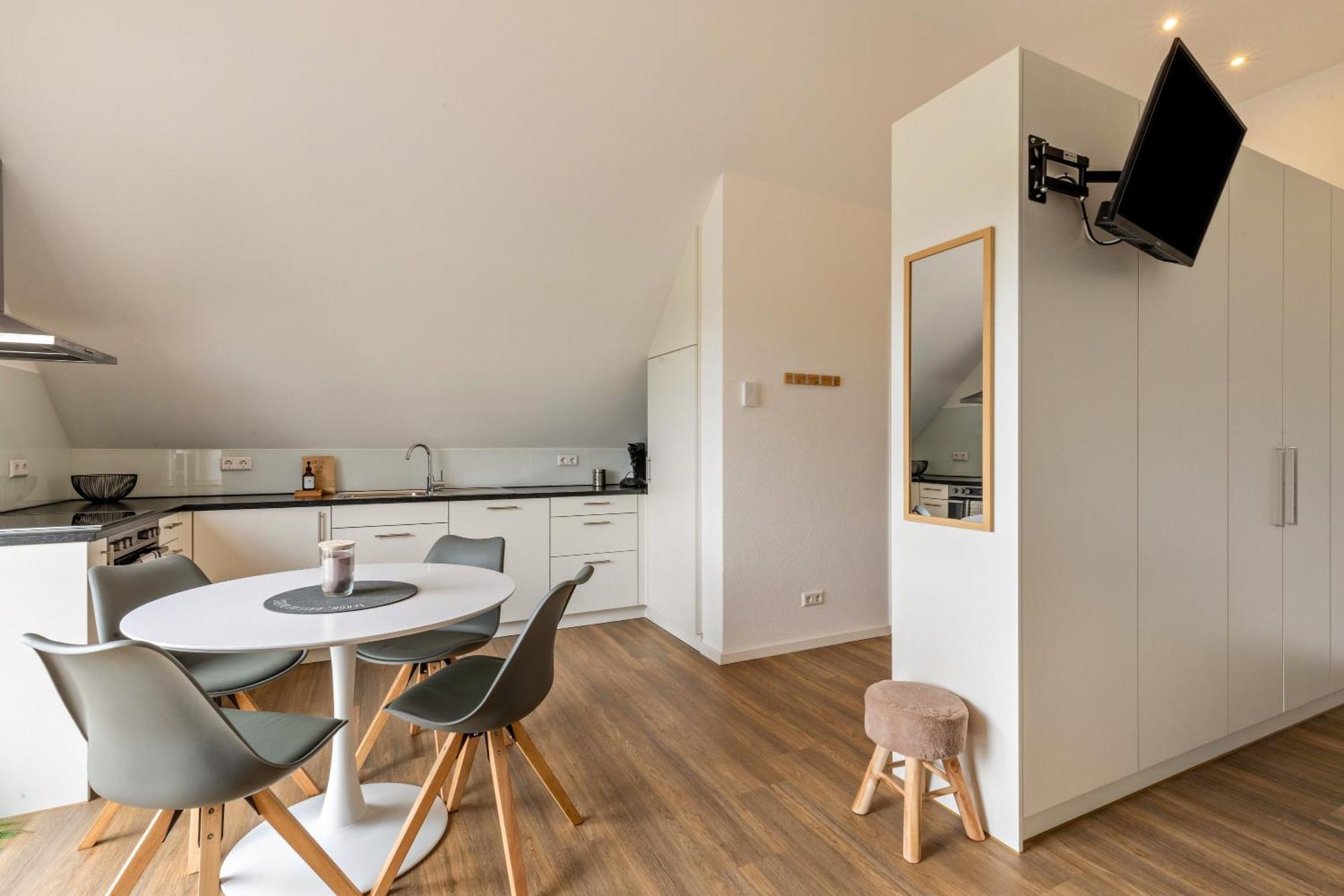 Studio 5 Parkside Apartments Günzburg Екстериор снимка